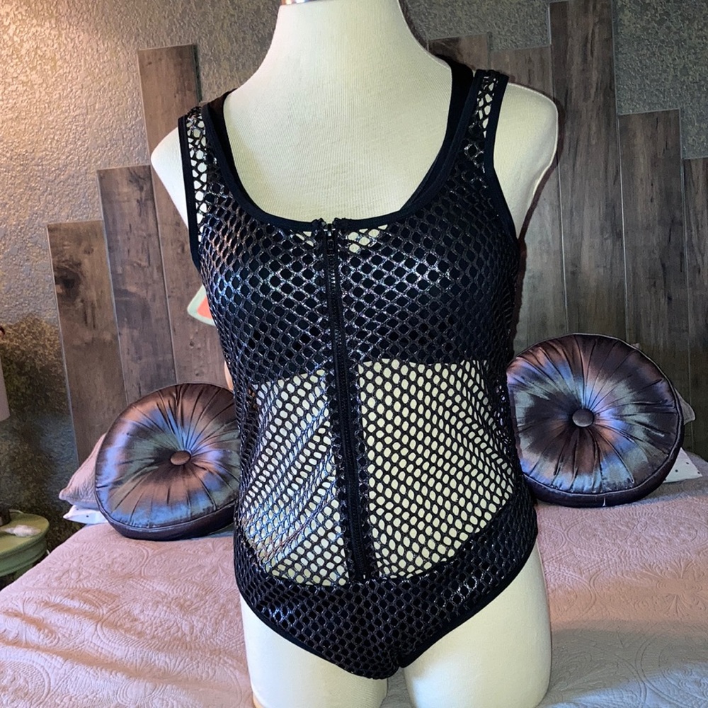 Net One Piece